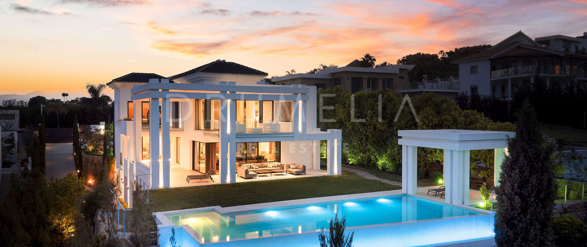 Вилла с видом на море и частным бассейном в Лос Фламенгос