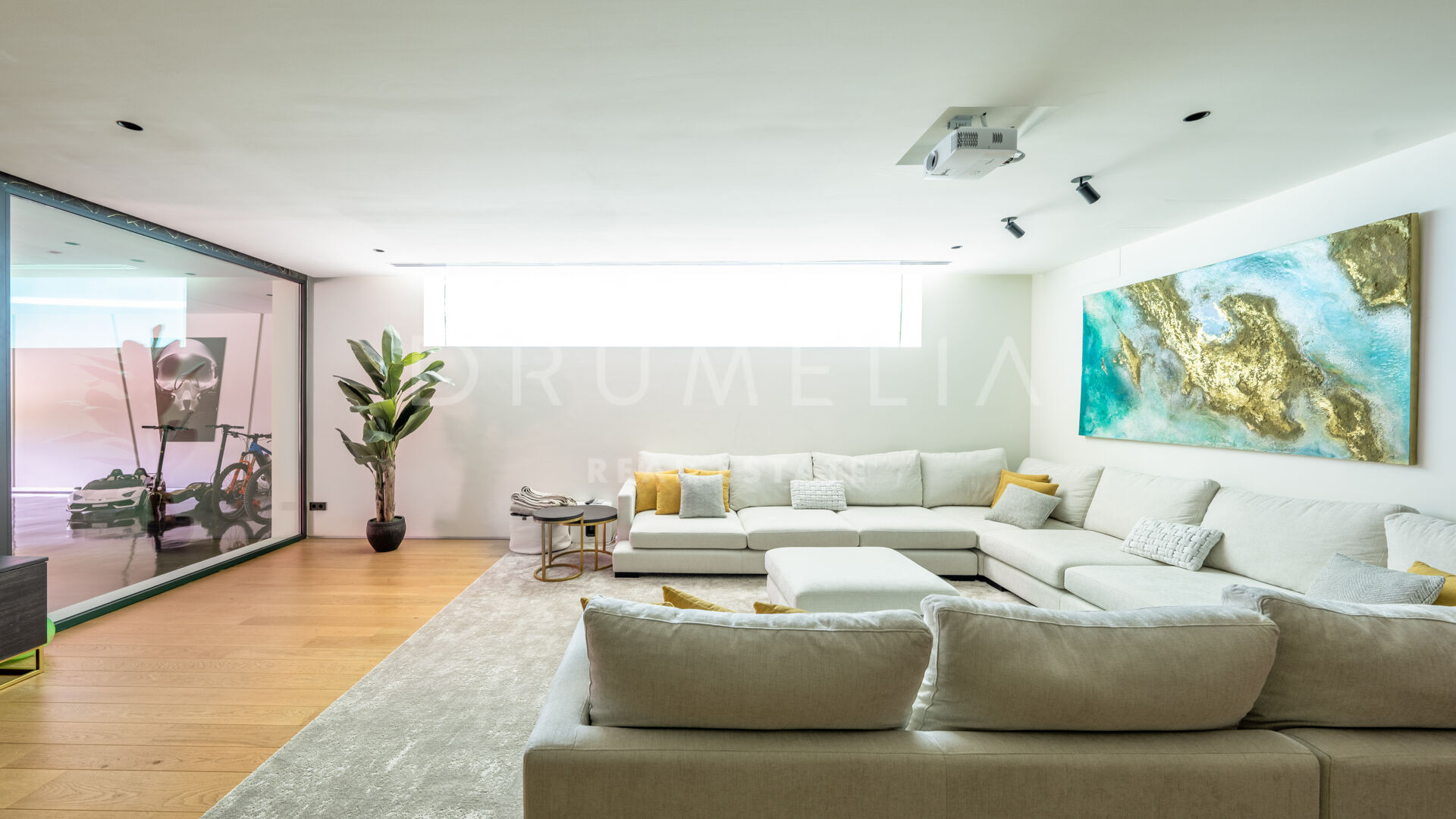 Outstanding New Contemporary Style Luxury House, Golden Mile, Marbella