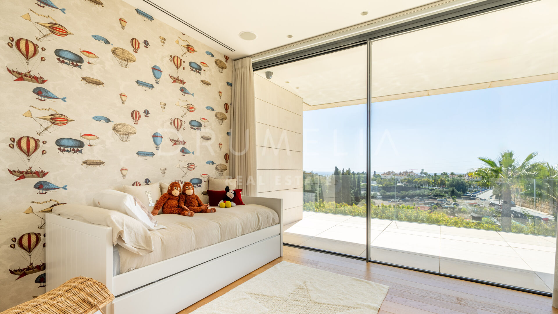 Outstanding New Contemporary Style Luxury House, Golden Mile, Marbella