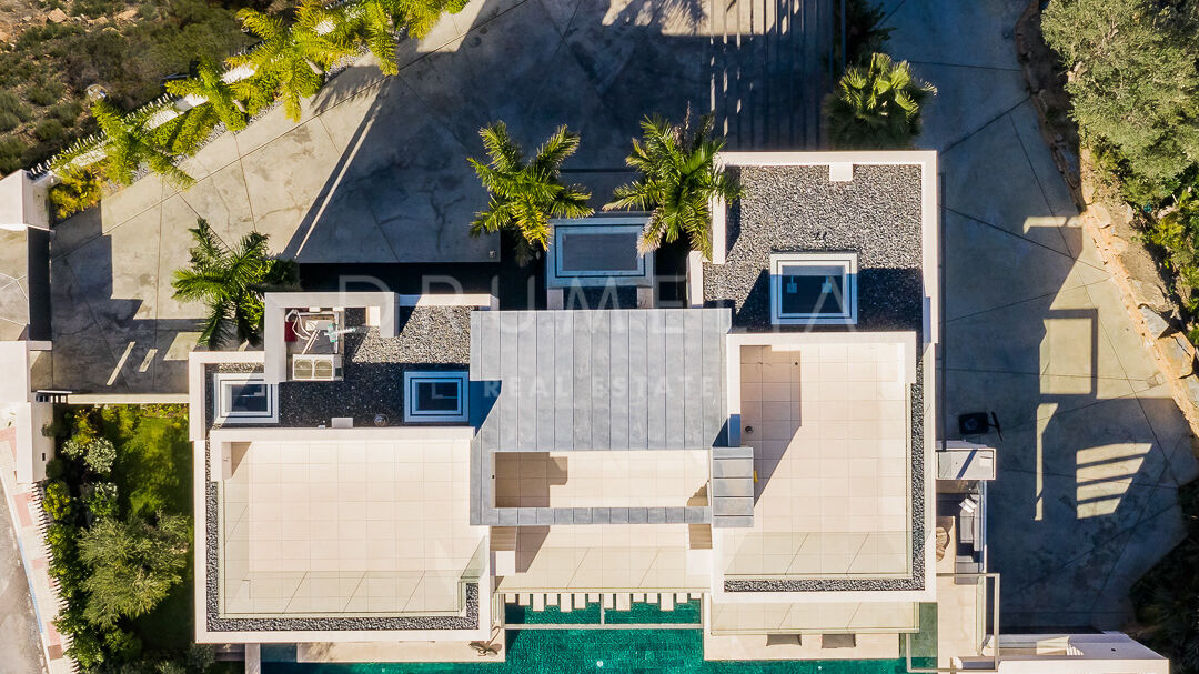 Outstanding New Contemporary Style Luxury House, Golden Mile, Marbella