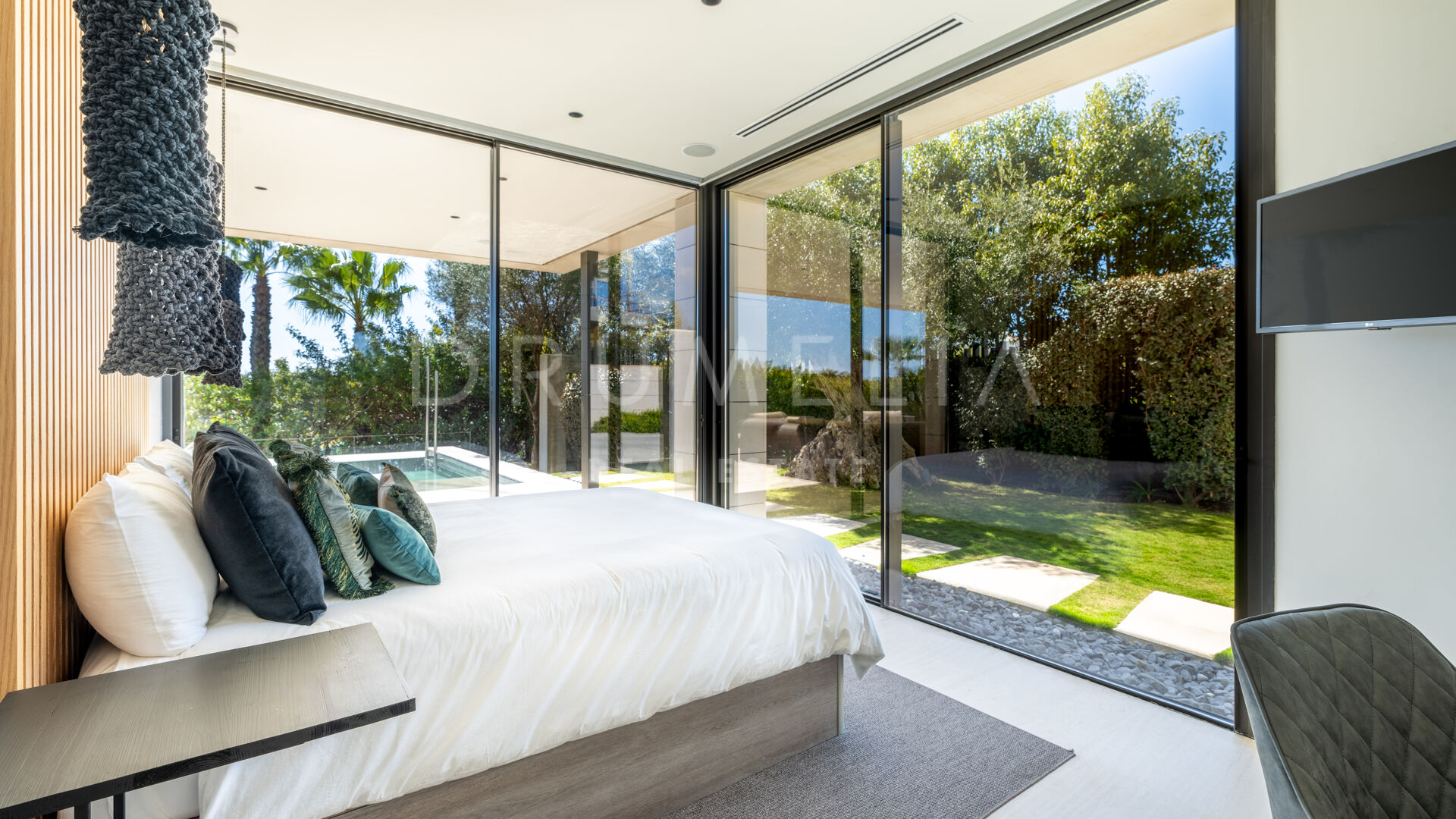 Outstanding New Contemporary Style Luxury House, Golden Mile, Marbella