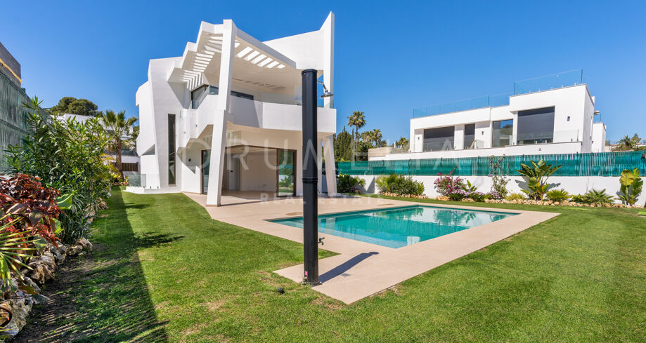 Villa zum Verkauf in Estepona