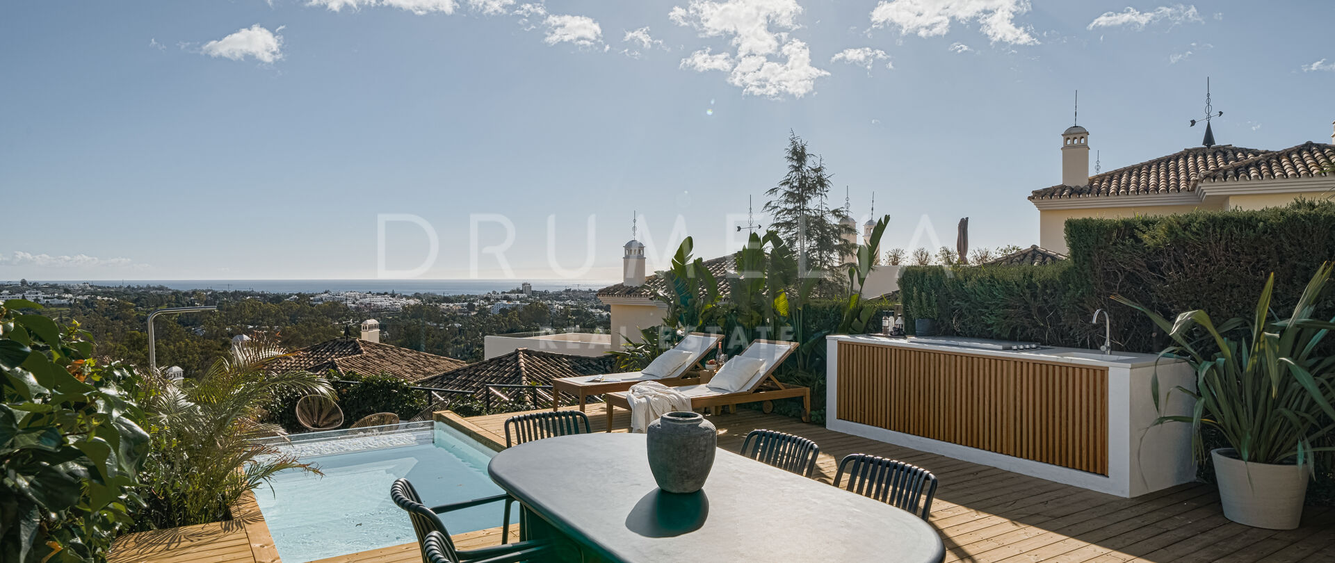 Three-bedroom apartment in La Cerquilla, Nueva Andalucía