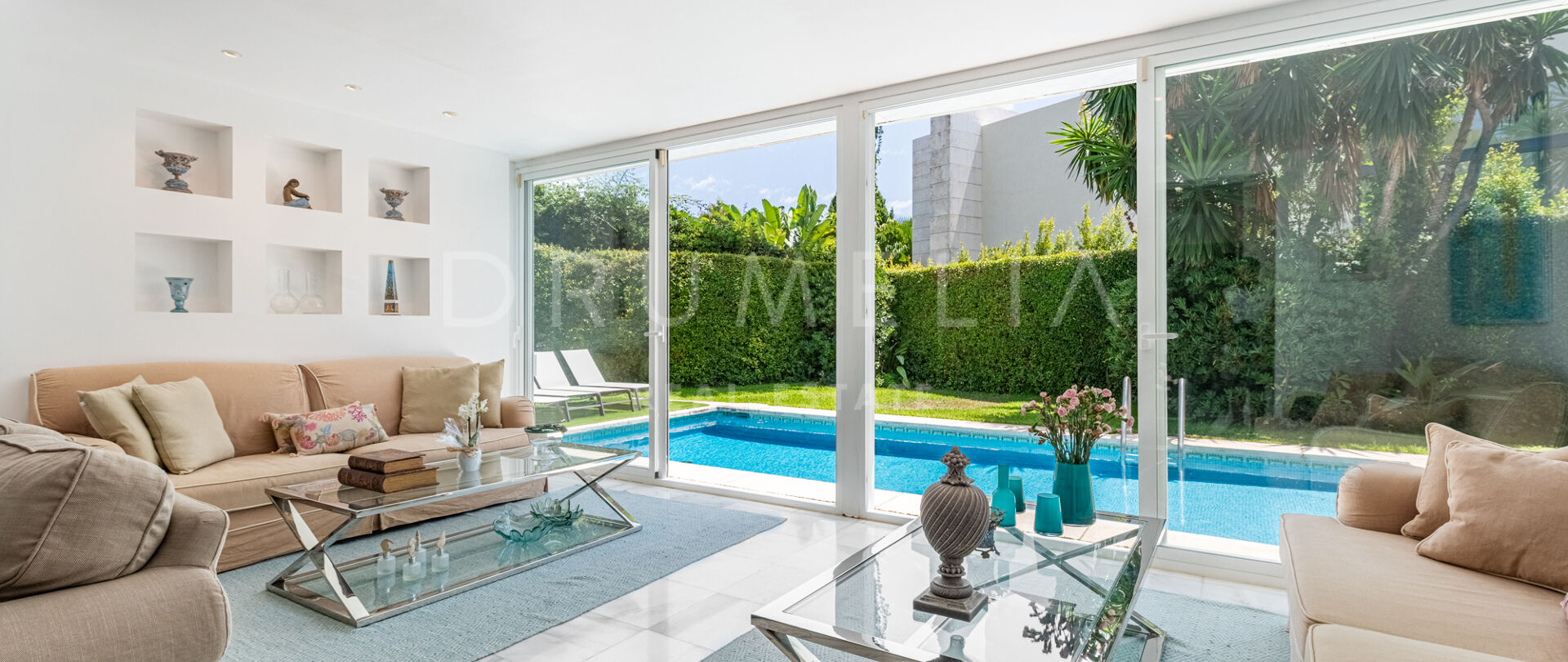 Semi-Detached Villa in Los Monteros, Marbella East