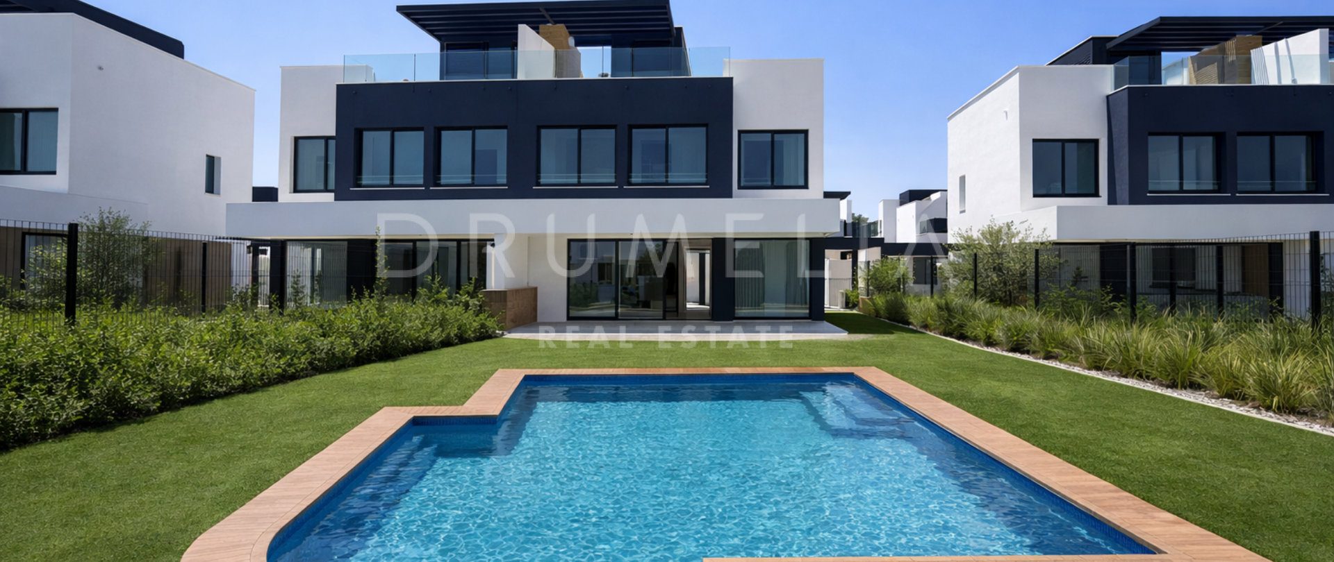 Modern semi-detached villa with pool in Atalaya