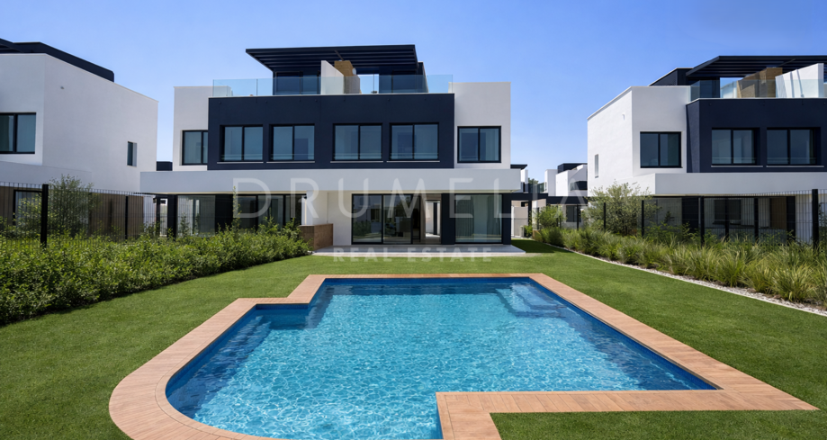 Moderna villa pareada con piscina en Atalaya