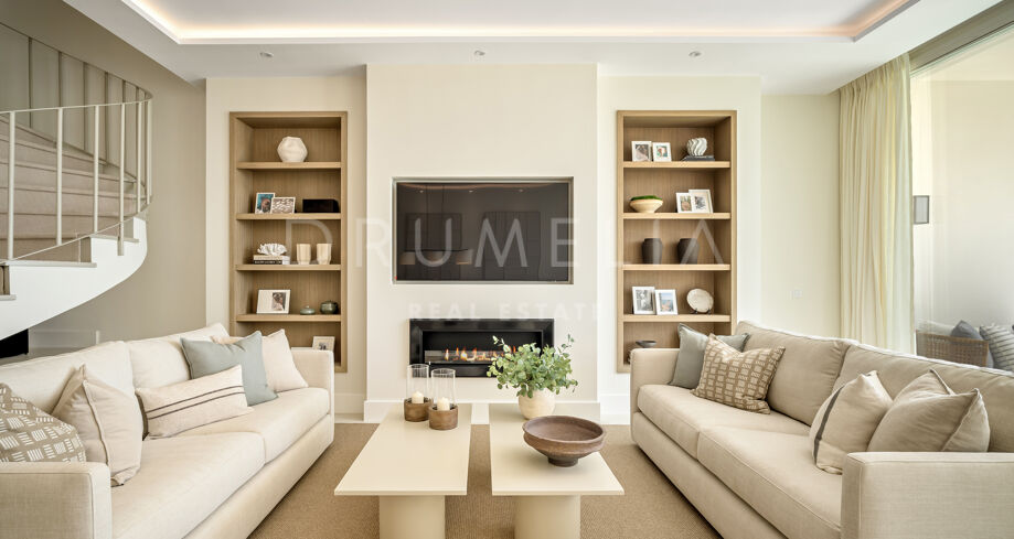 Renoverad radhus i frontläge vid golfbanan i La Quinta med panoramautsikt