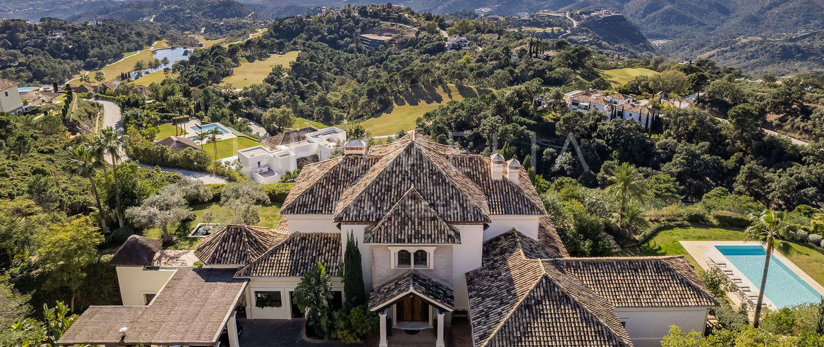 Elegant Villa with Panoramic Views in La Zagaleta, Benahavís