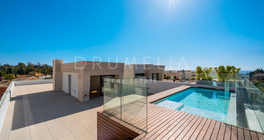 Duplex penthouse met privézwembad aan de Golden Mile van Marbella