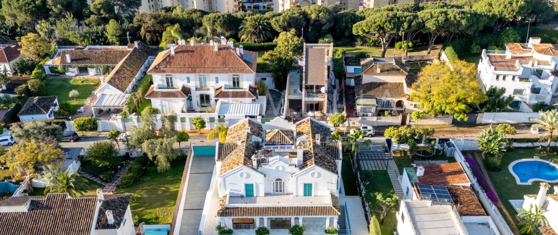 Luxusvilla in Huerta de Belón: Großzügigkeit, Privatsphäre und Licht im Herzen von Marbella