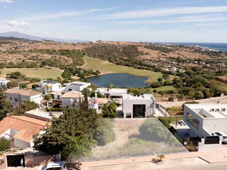 Exclusive Building Plot with Approved Project and Panoramic Views in Valle Romano, Estepona