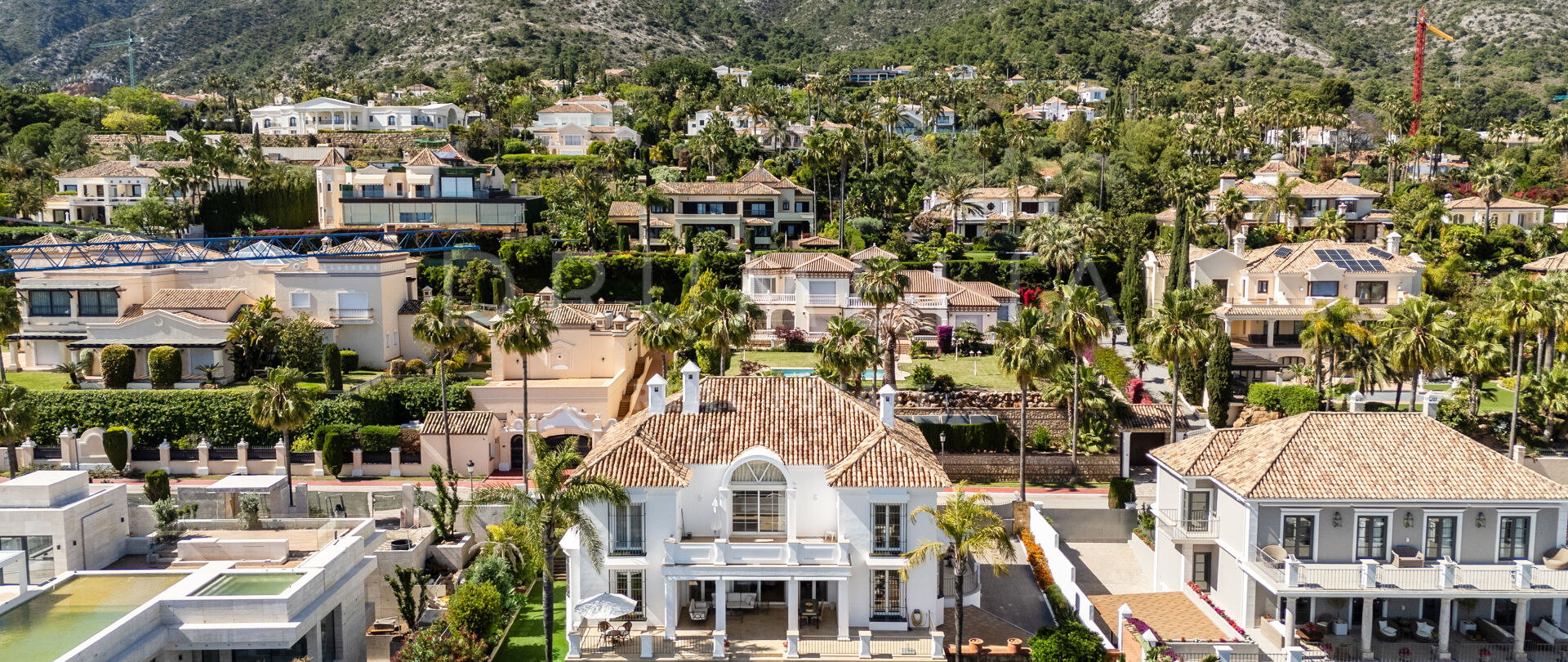 Elegant Classic Villa with Sea Views in Sierra Blanca, Marbella
