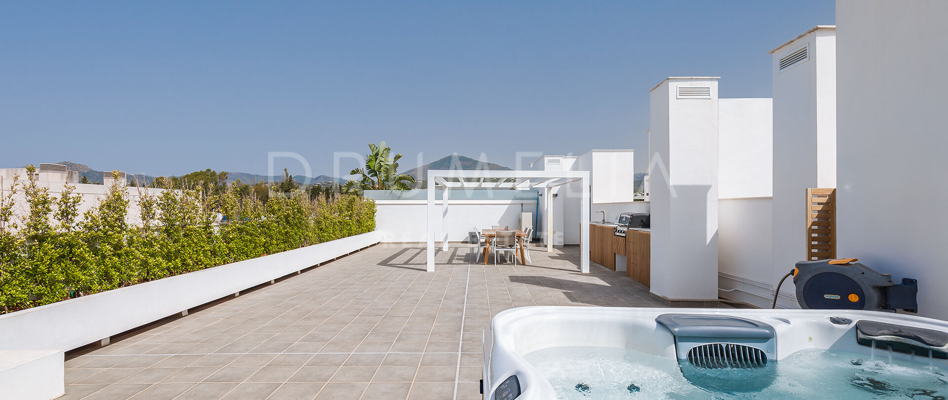 Penthouse moderne avec solarium à San Pedro de Alcántara