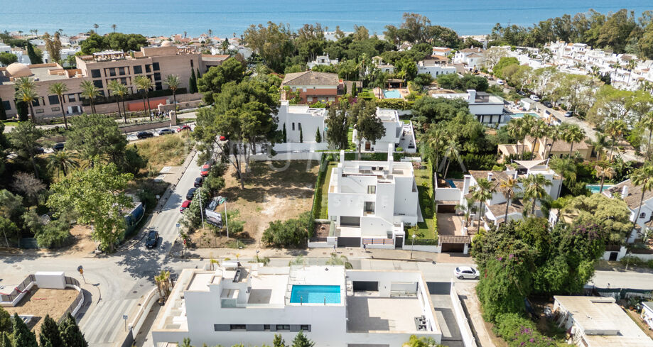 Exklusiv Villa med Restaurang och Potential för Boutiquehotell i Golden Beach, Marbella