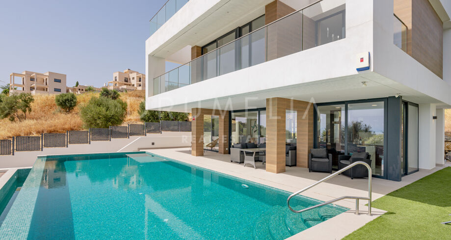 Nybygd Villa med Basseng i Valle Romano, Estepona