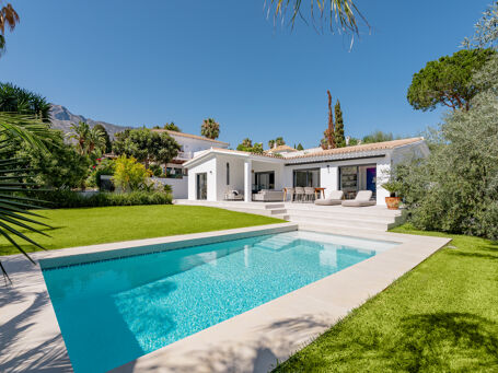 Villa in Los Llanos de Nagüeles, near Sierra Blanca, Marbella