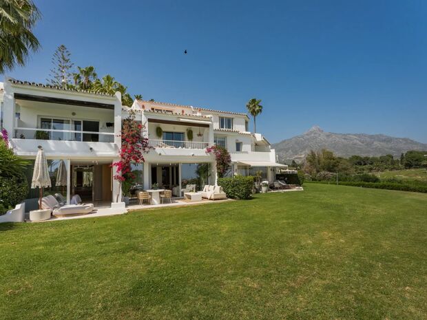 Elegant lägenhet i hjärtat av Aloha, Nueva Andalucía
