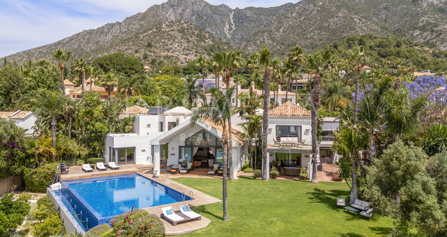 Villa with Spectacular Panoramic Sea Views in Sierra Blanca