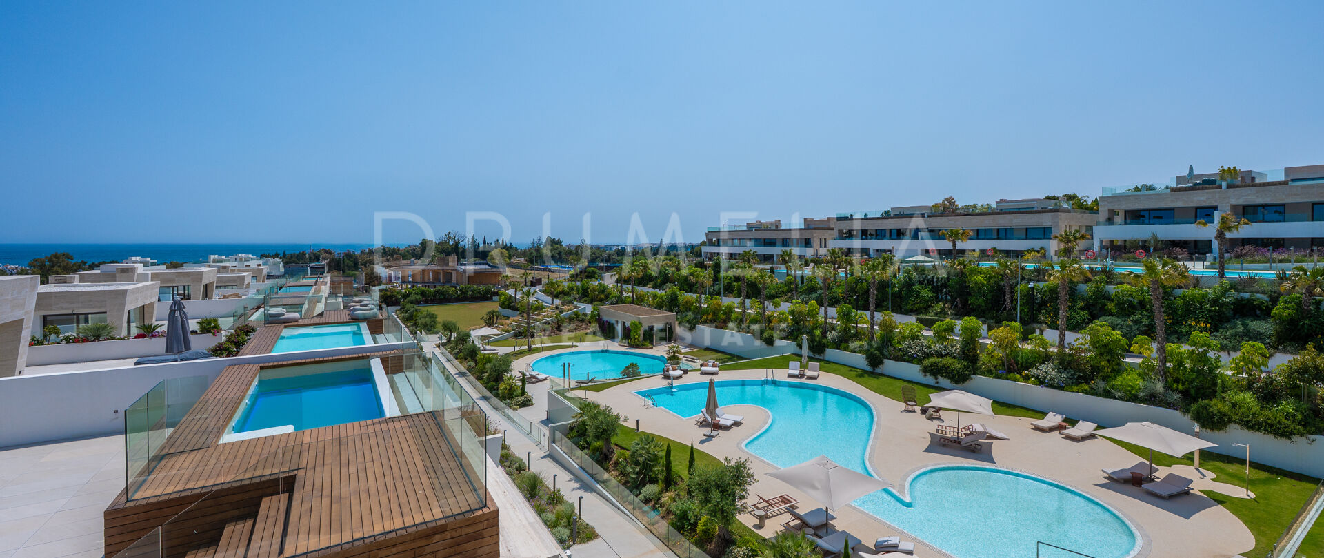 Contemporary penthouse with private pool and sea views on Marbella’s Golden Mile