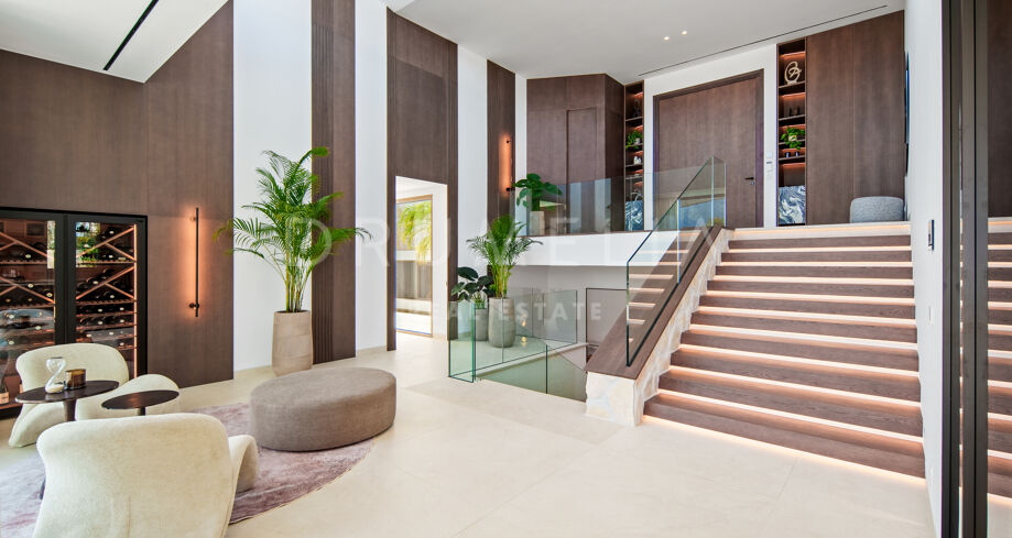 Brandneue Luxusvilla mit Golf- und Bergblick, Nueva Andalucía