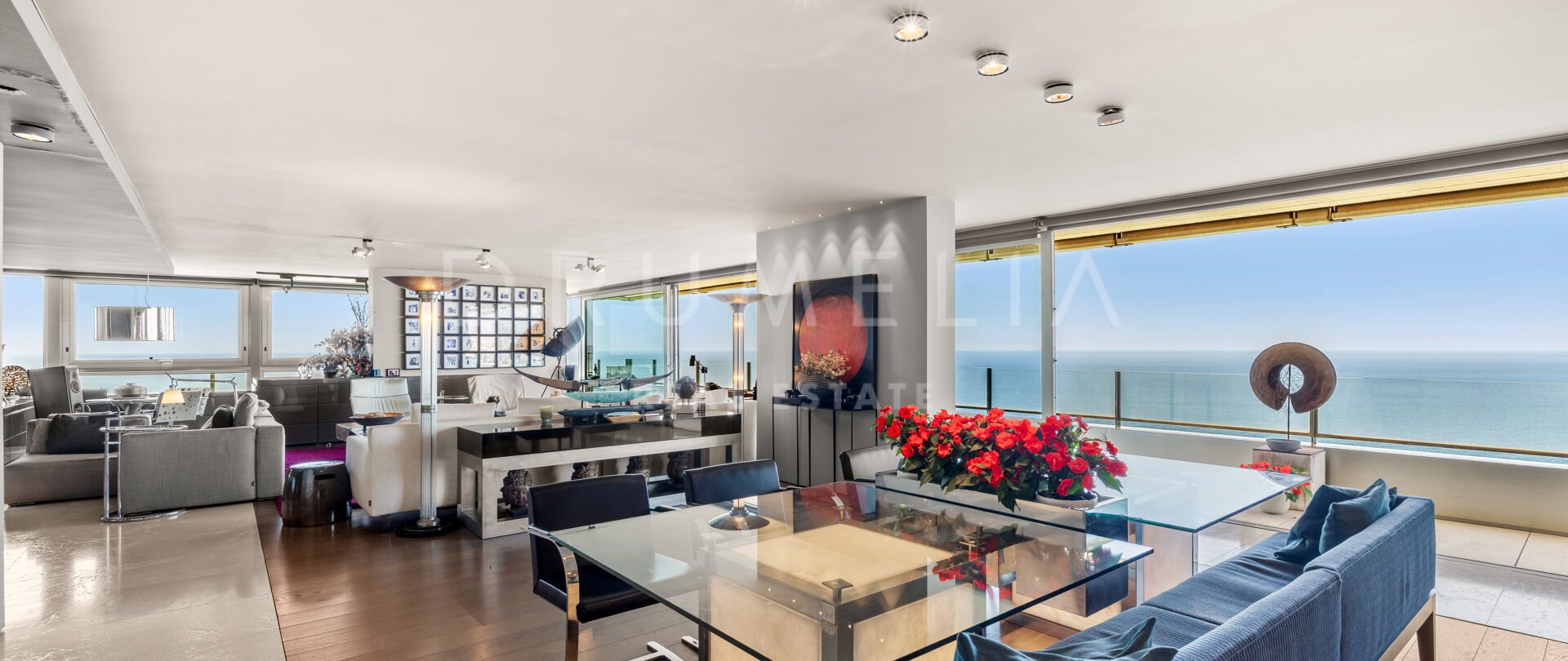 Penthouse panoramique exclusif dans l’un des quartiers les plus recherchés de Marbella Est