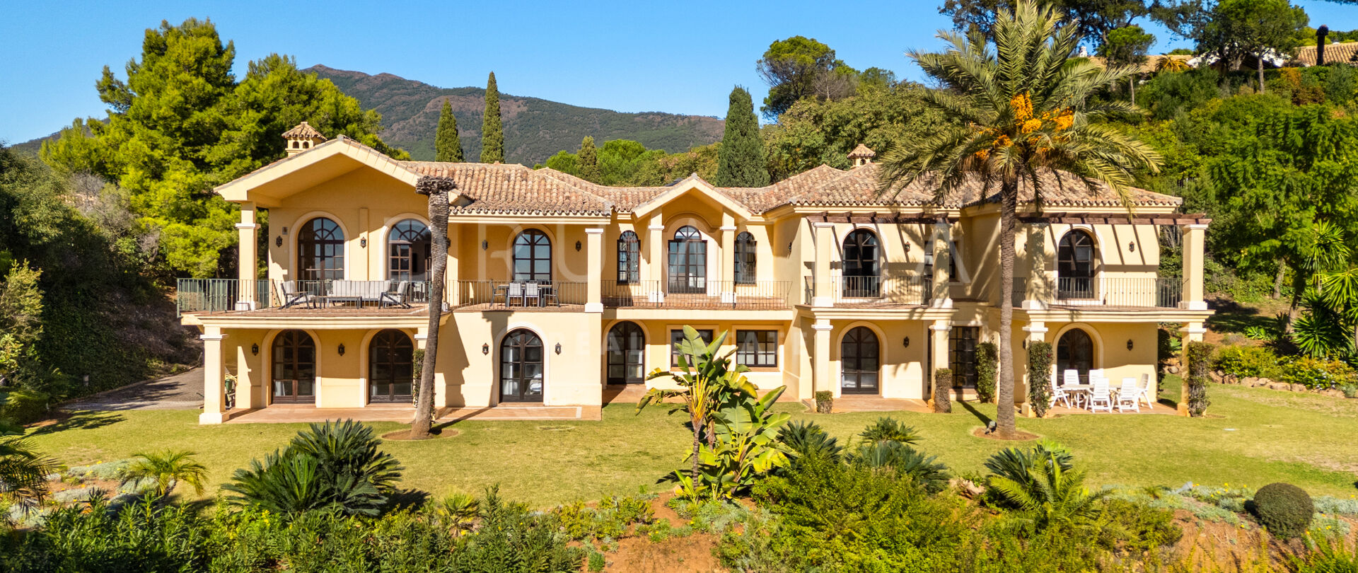 Villa in La Zagaleta, Benahavís with Panoramic Views and Privacy