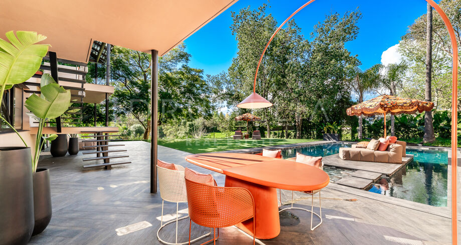 Modern Golfside Retreat in Guadalmina Alta, San Pedro de Alcántara