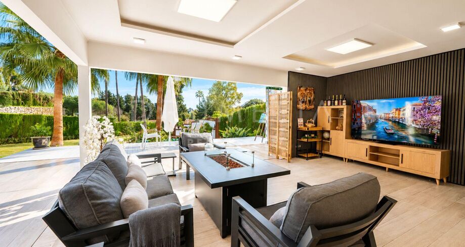 Villa de 8 chambres avec piscine privée à El Paraíso Alto