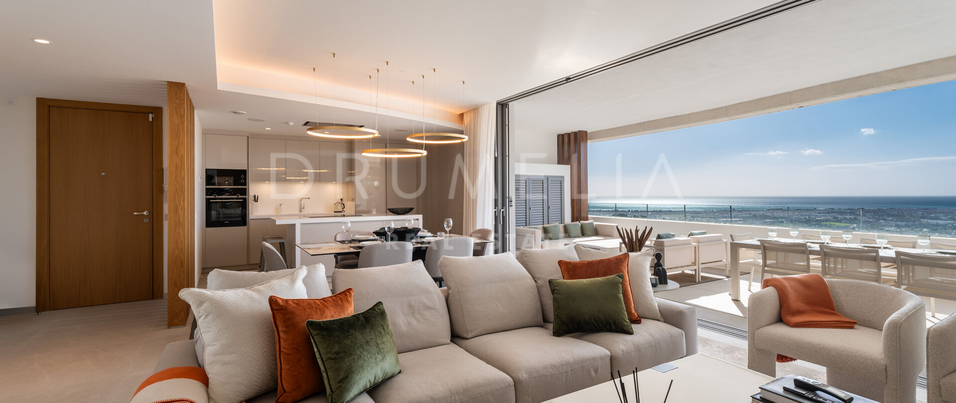 Apartamento en Real de La Quinta con vistas panorámicas