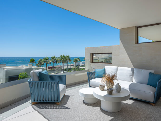 Renovierte Strandwohnung mit Meerblick in Velaya