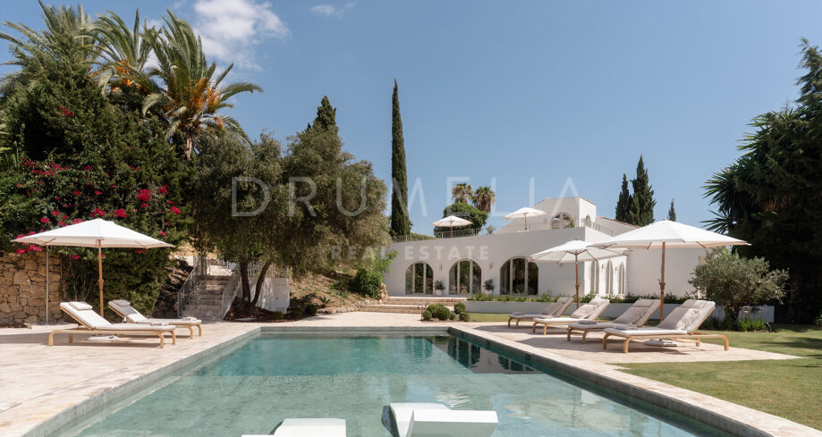 Renovierte Villa auf einem Doppelgrundstück in Nueva Andalucía