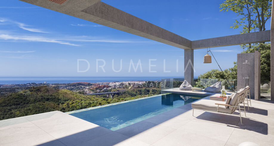 Villa contemporánea en Real de La Quinta con vistas panorámicas al mar
