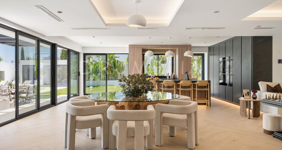 Nowa willa z sześcioma sypialniami w Bel Air, Estepona East