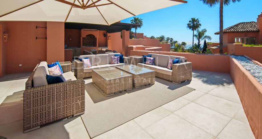 Duplex-Penthouse mit Meerblick in La Morera, Marbella East