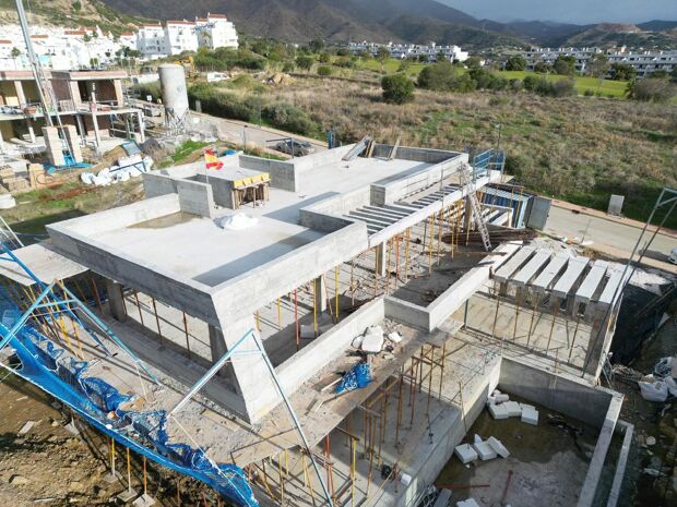 Villa te koop in Estepona