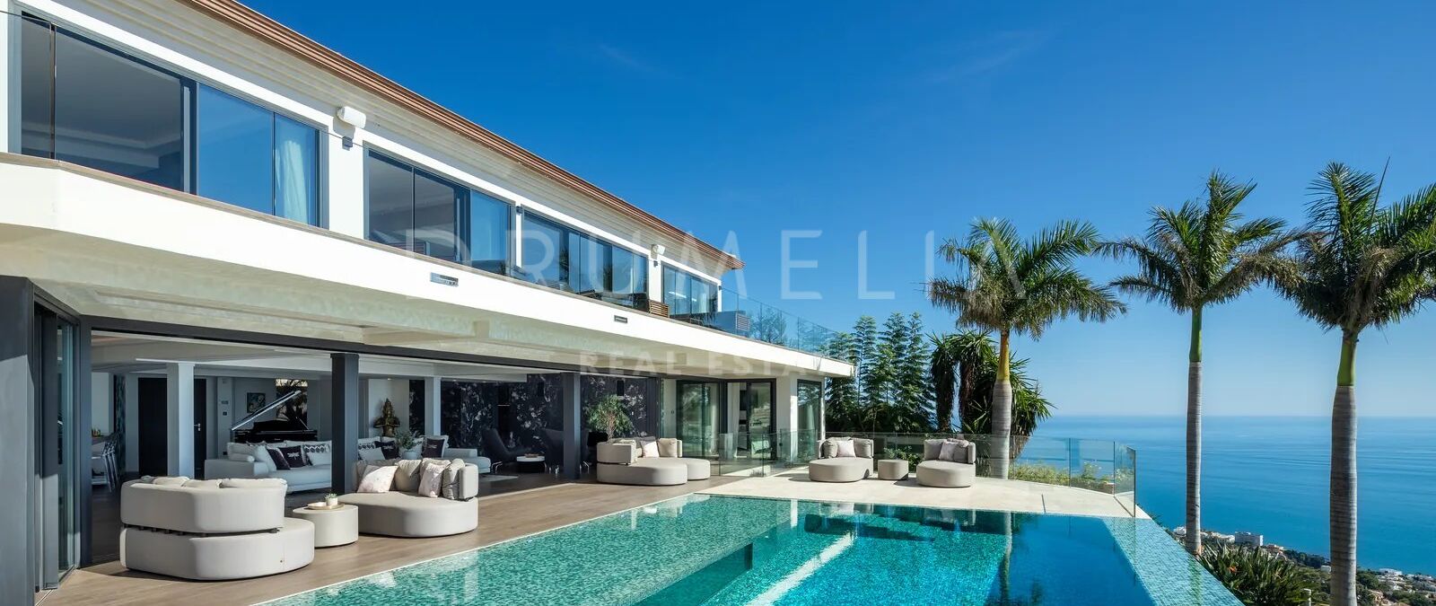 Exceptional Hillside Villa with Panoramic Sea Views in Benalmádena