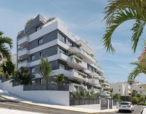 Exclusividad y Confort a Solo Pasos del Mar en Estepona