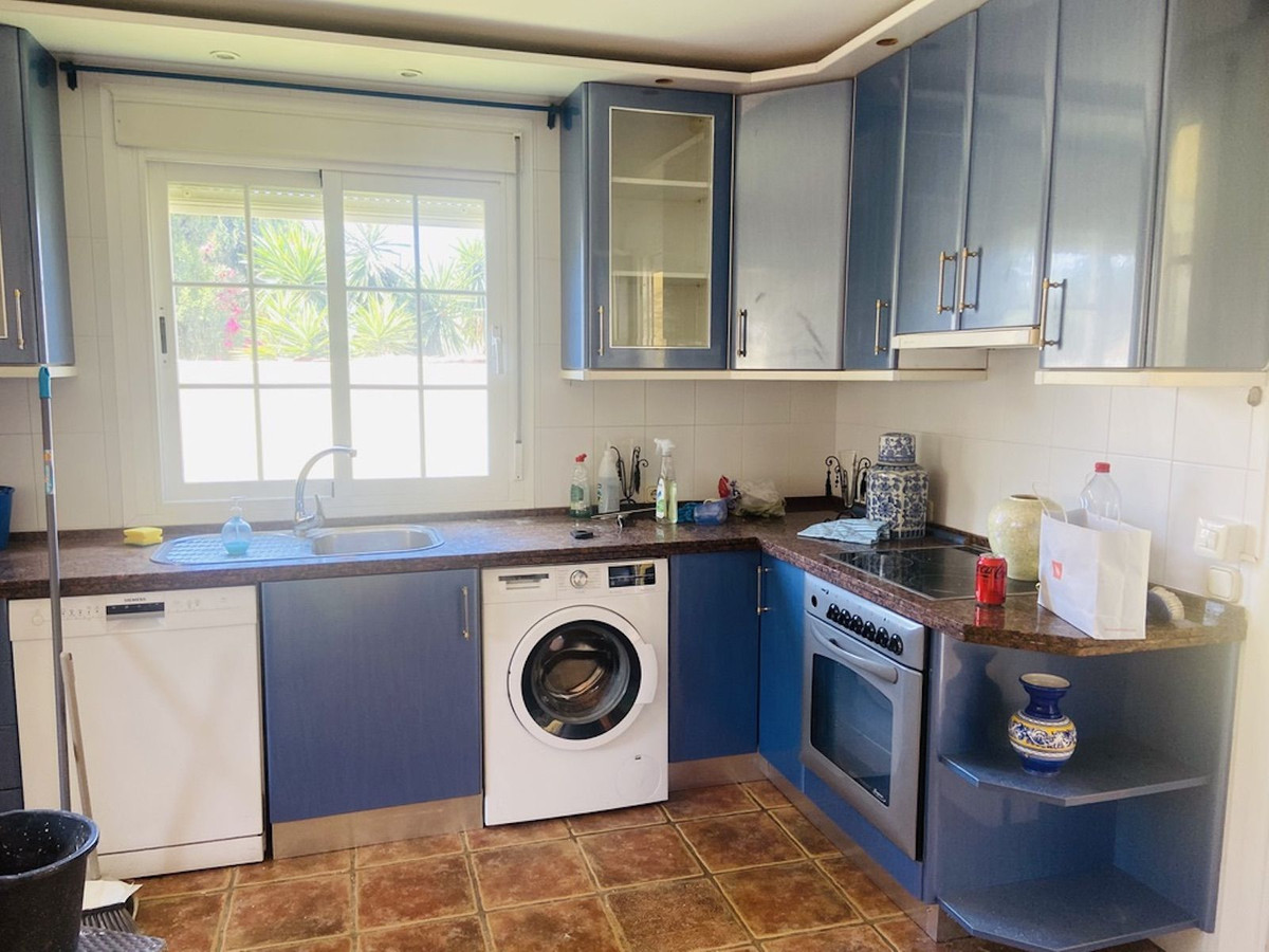 Villa for long term rent in Costabella, Marbella East