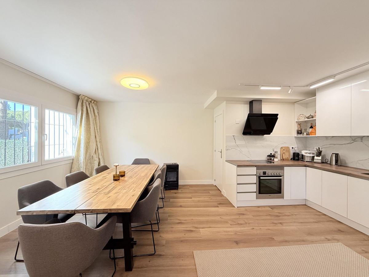 Town House for rent in Estepona East