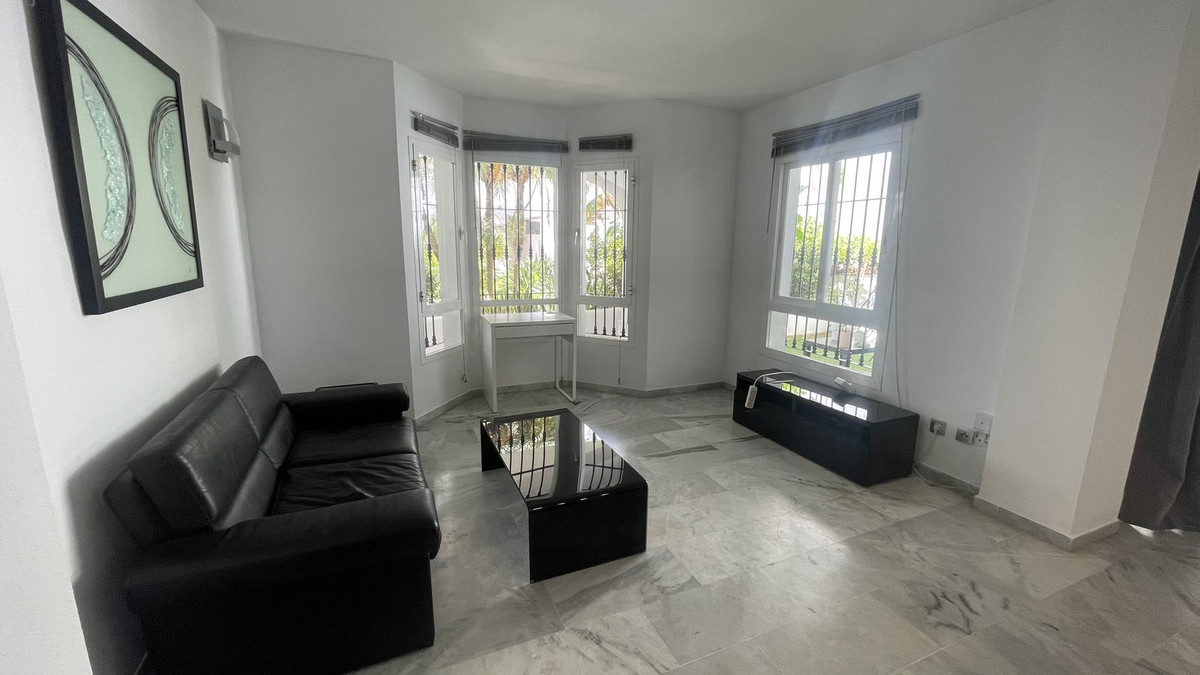 Ground Floor Apartment for rent in Nueva Andalucia, Marbella