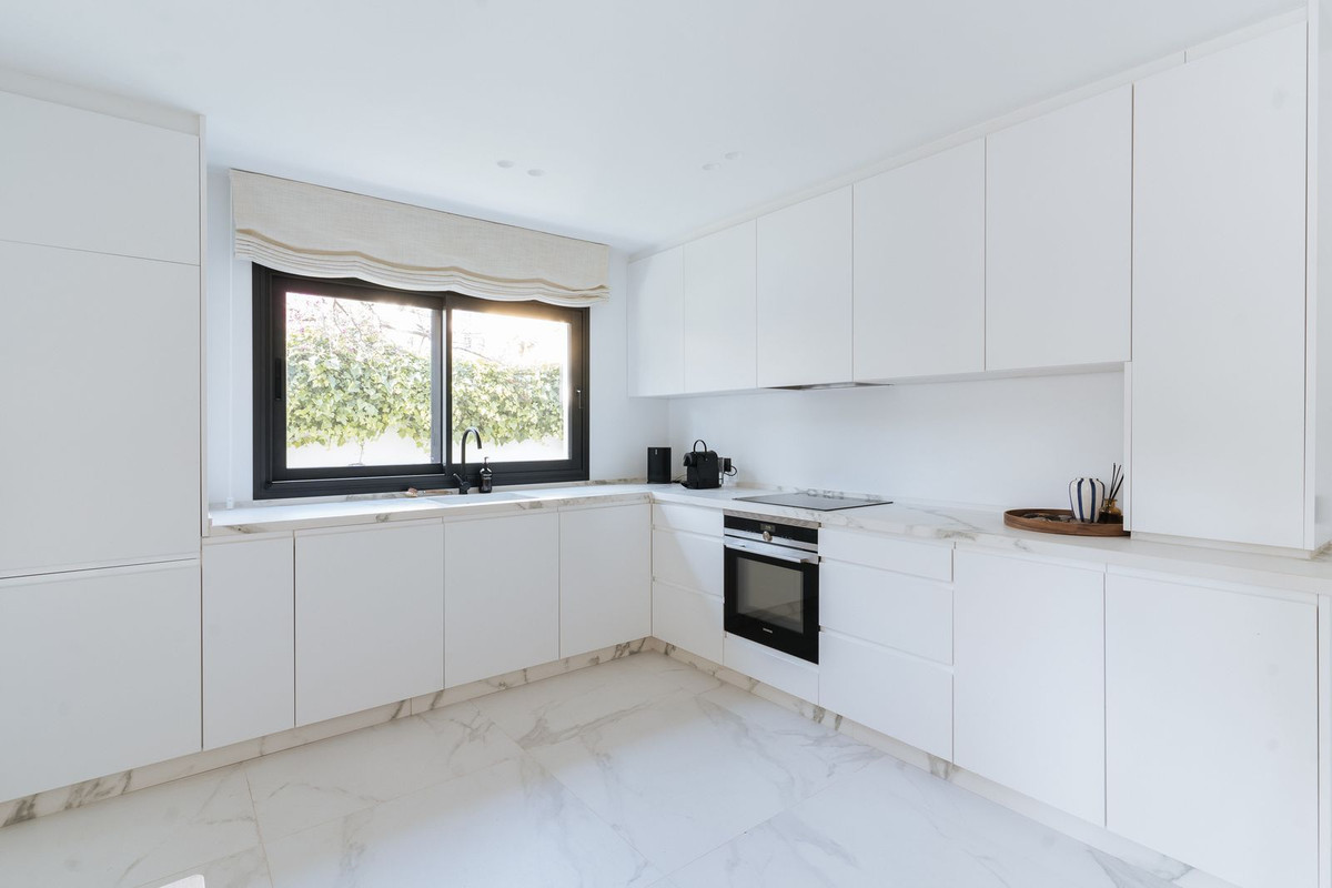 Villa for short term rent in Marbella