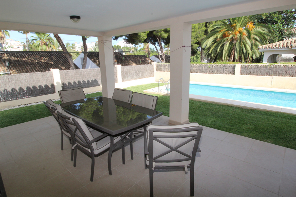 Town House for rent in Nueva Andalucia, Marbella