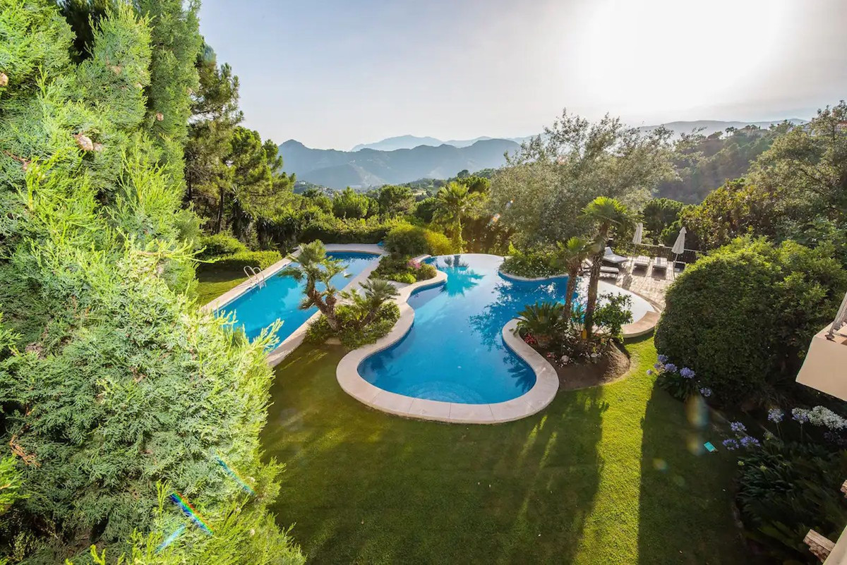 Villa en alquiler en La Zagaleta, Benahavis