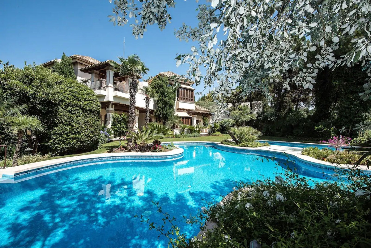 Villa en alquiler en La Zagaleta, Benahavis