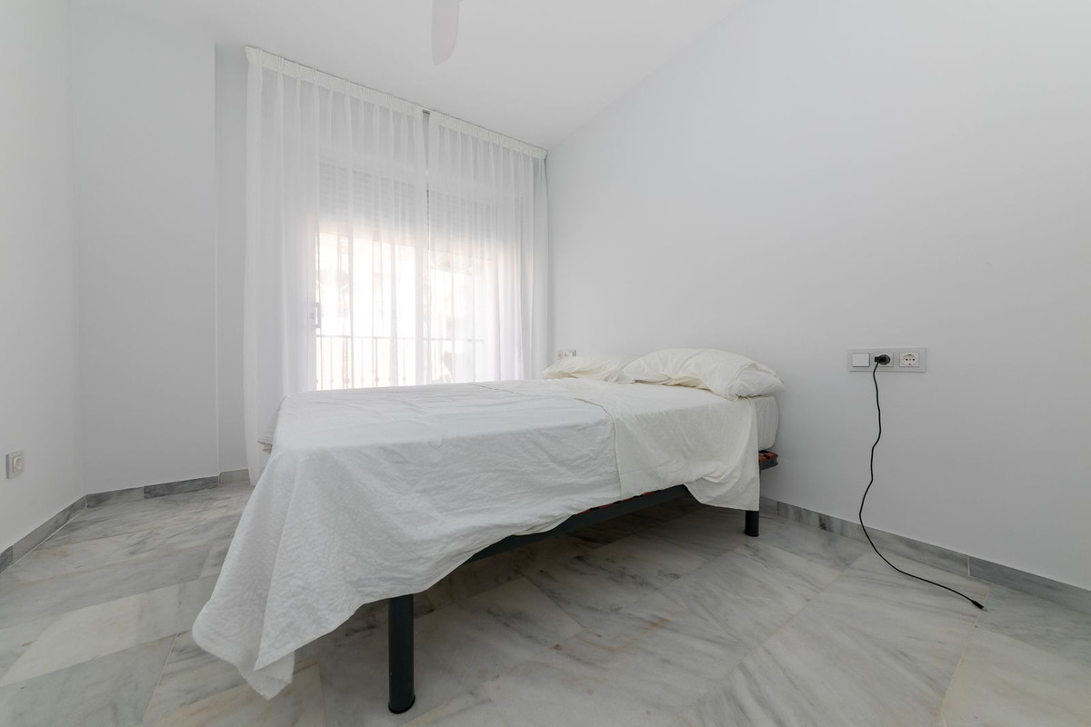 Apartment for long term rent in Costalita, Estepona East