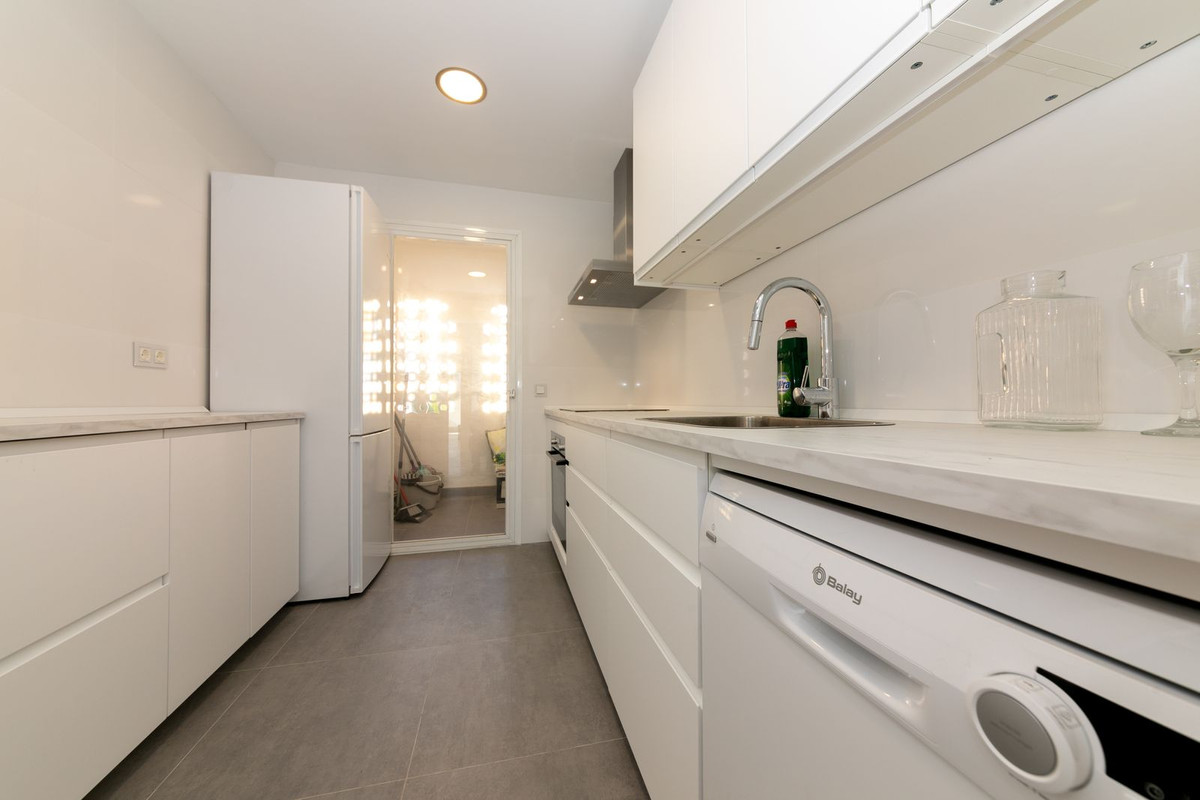 Apartment for long term rent in Costalita, Estepona East