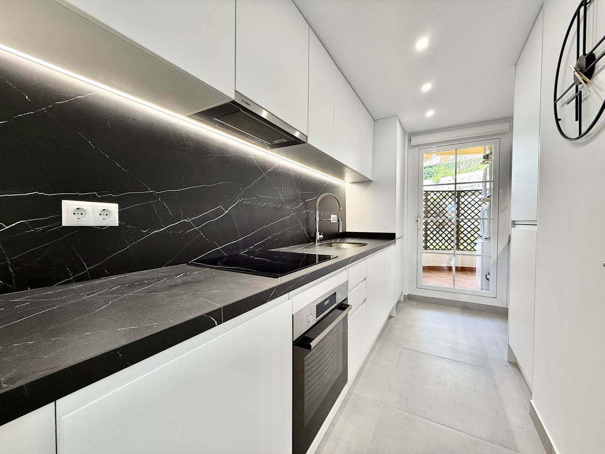 Apartment for rent in Nueva Andalucia, Marbella