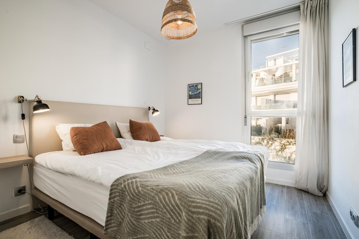 Apartment for rent in Cancelada, Estepona East