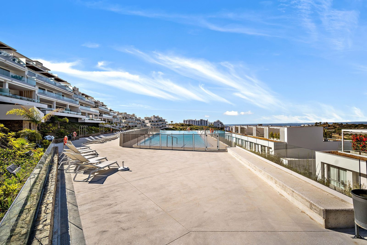 Apartment for short term rent in Cancelada, Estepona East