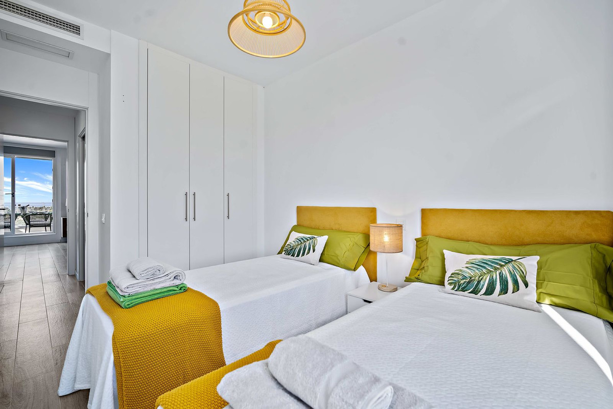 Apartment for short term rent in Cancelada, Estepona East